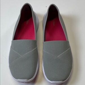 L.L.Bean Women’s Slip On Walking Sneakers Shoes Gray Comfort Size 8